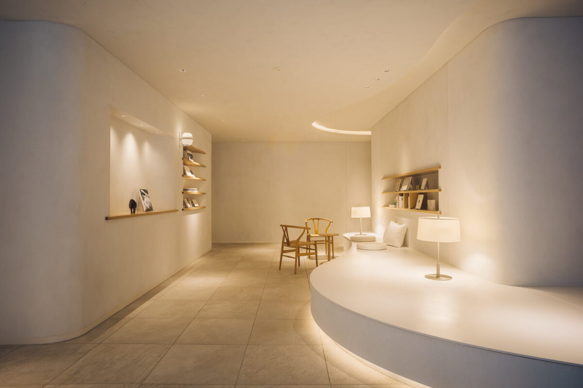 RESIDENCE – INITIA Entrance